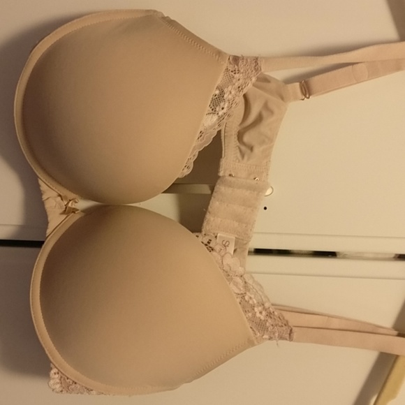 Nude bra - Picture 1 of 4